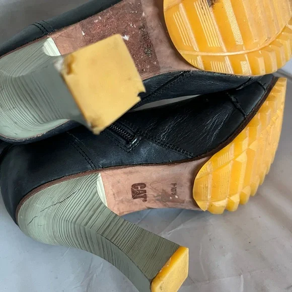 Cat Footwear Women's Buckle Up Boot 7 - Picture 9 of 14